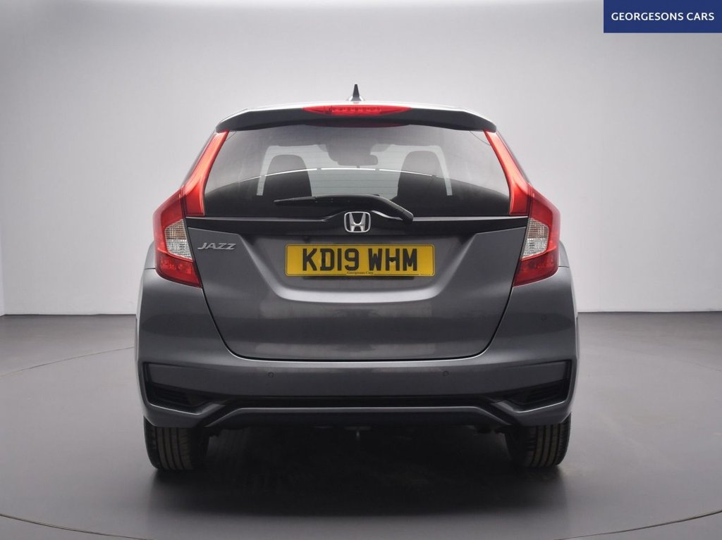 Used Honda Jazz 2019 for sale - 78068908: Photo 8