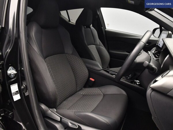 Used Toyota C-HR 2022 for sale - 76132112: Photo 12