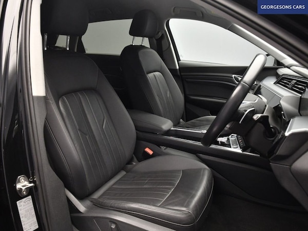 Used Audi e-tron 2021 for sale - 76202521: Photo 14