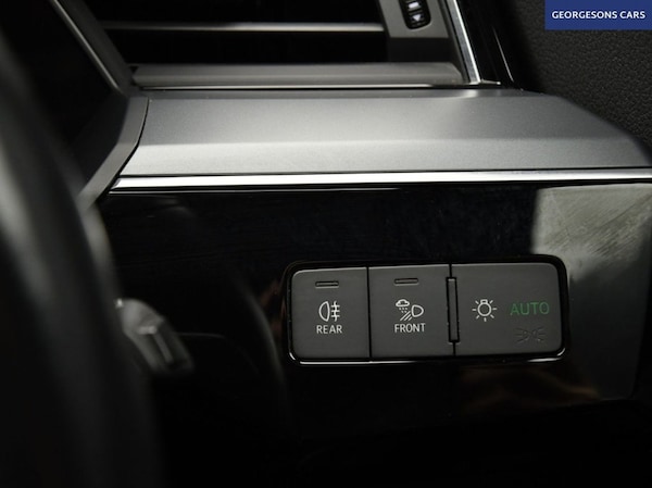 Used Audi e-tron 2021 for sale - 76202521: Photo 41