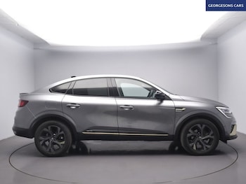 Used Renault Arkana 2023 for sale - 75703910: Photo