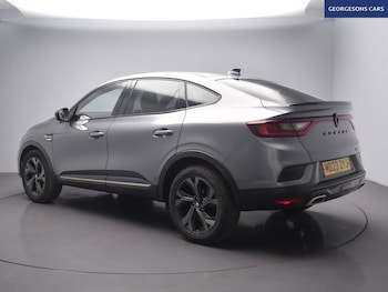 Used Renault Arkana 2023 for sale - 75703910: Photo