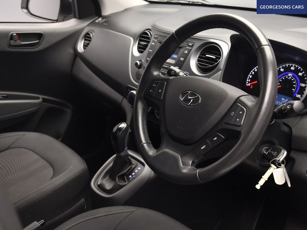 Used Hyundai i10 2019 for sale - 76535411: Photo 11