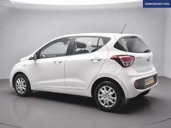 Used Hyundai i10 2019 for sale - 76535411: Photo