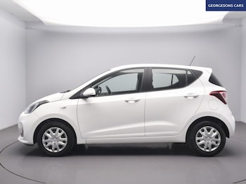 Used Hyundai i10 2019 for sale - 76535411: Photo