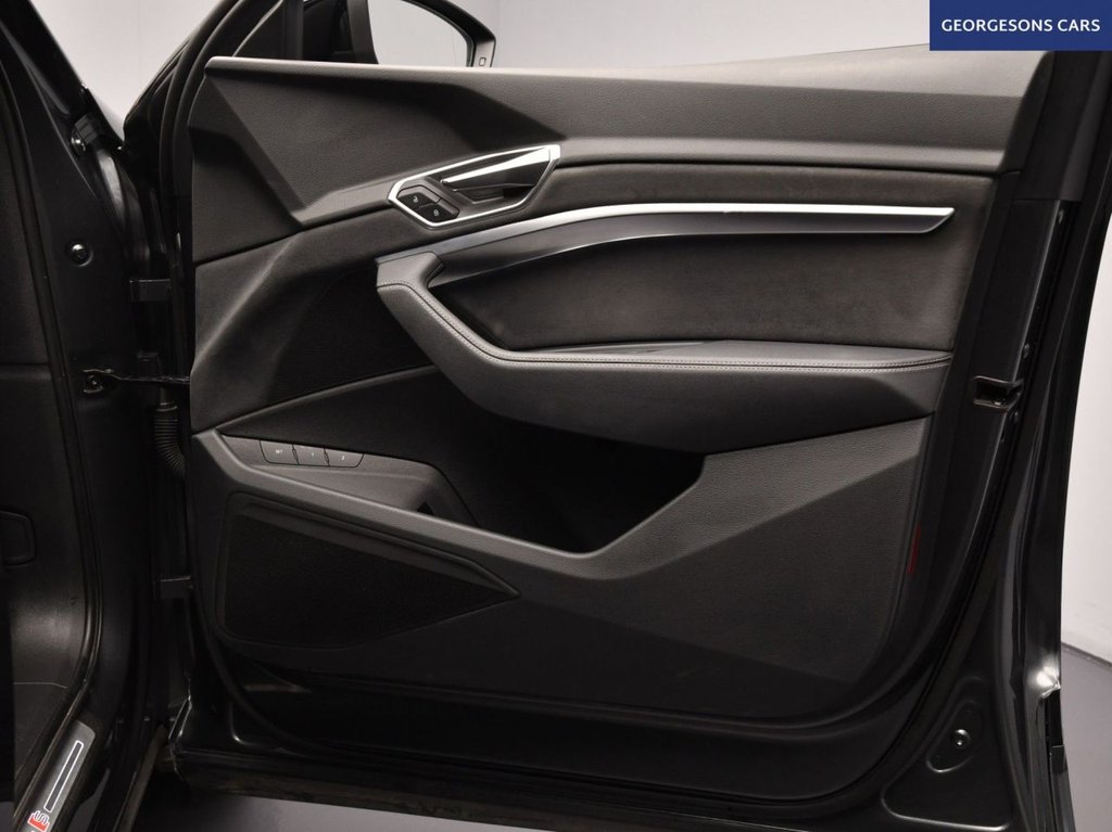 Used Audi Q8 e-tron 2023 for sale - 77593856: Photo 21