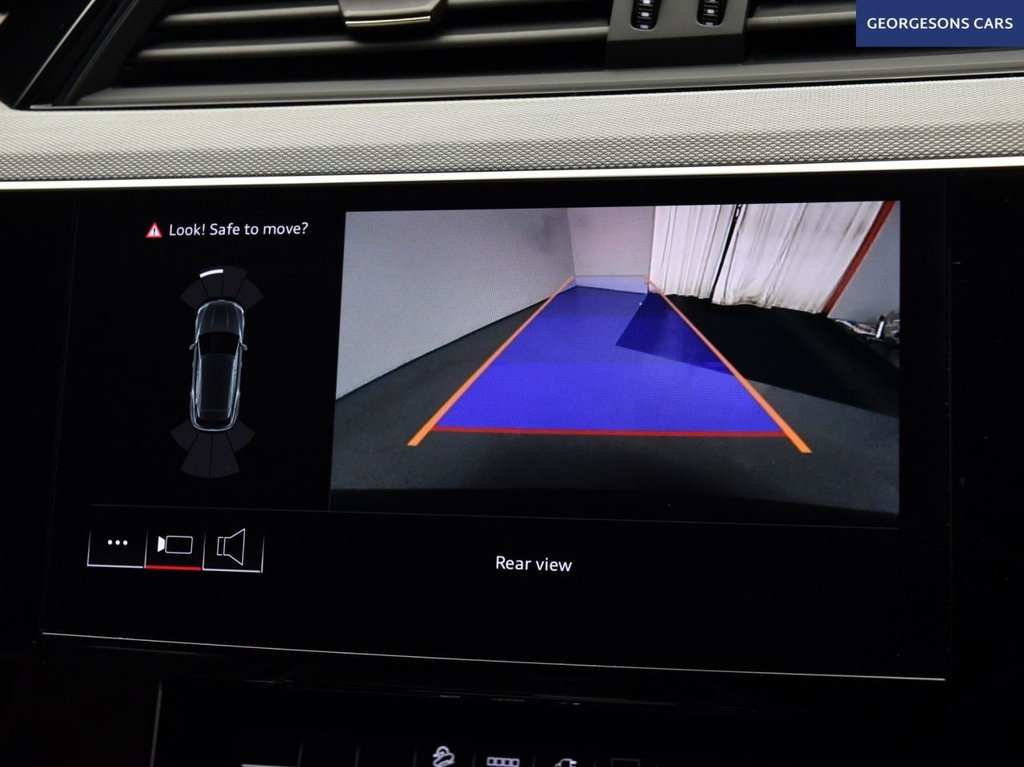 Used Audi Q8 e-tron 2023 for sale - 77593856: Photo 37