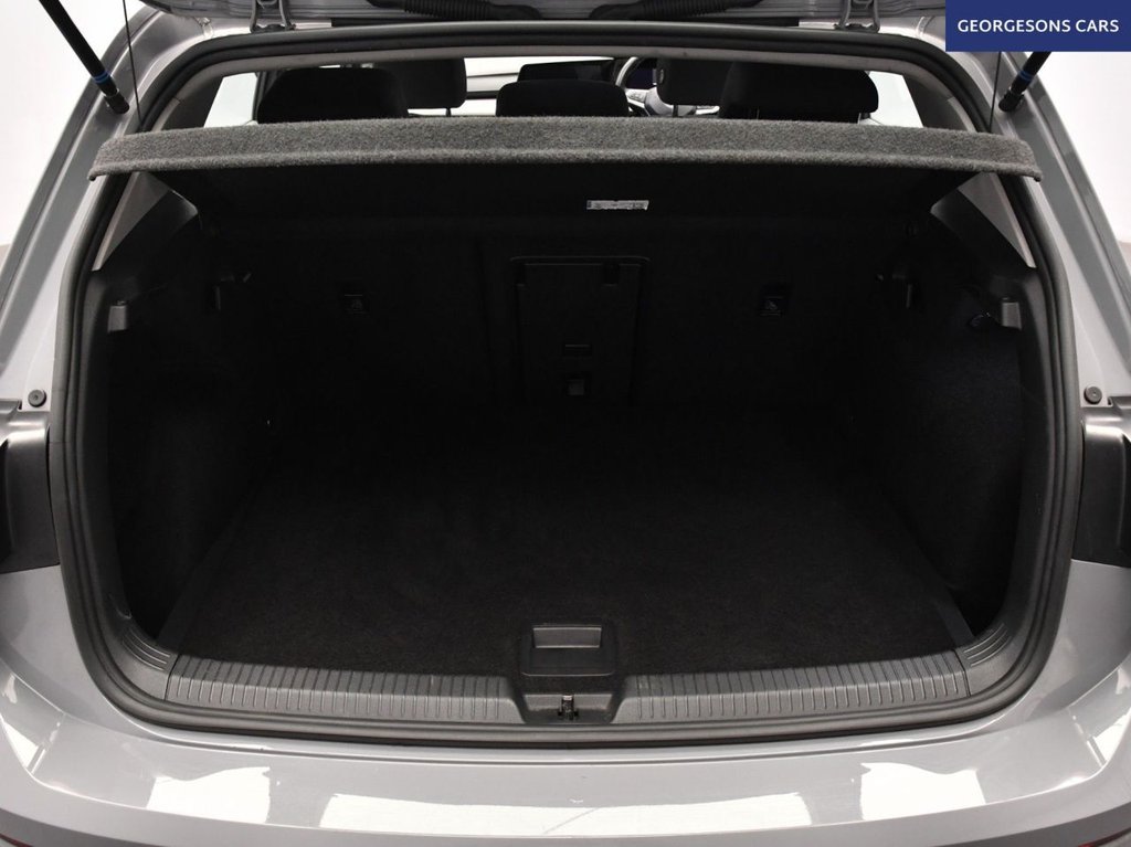 Used Volkswagen Golf 2020 for sale - 76469672: Photo 9