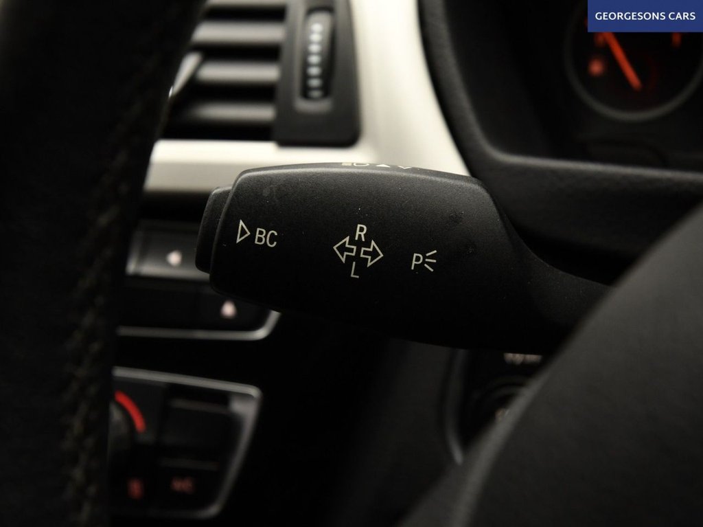 Used BMW 3 Series 2016 for sale - 77952738: Photo 32