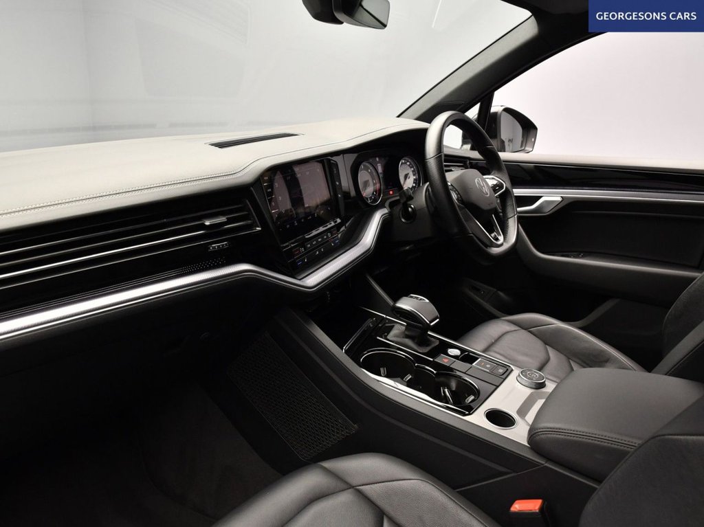 Used Volkswagen Touareg 2023 for sale - 78016879: Photo 12