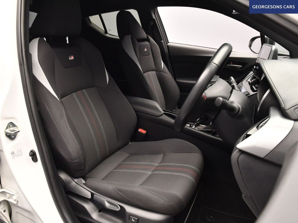 Used Toyota C-HR 2023 for sale - 77936330: Photo 14