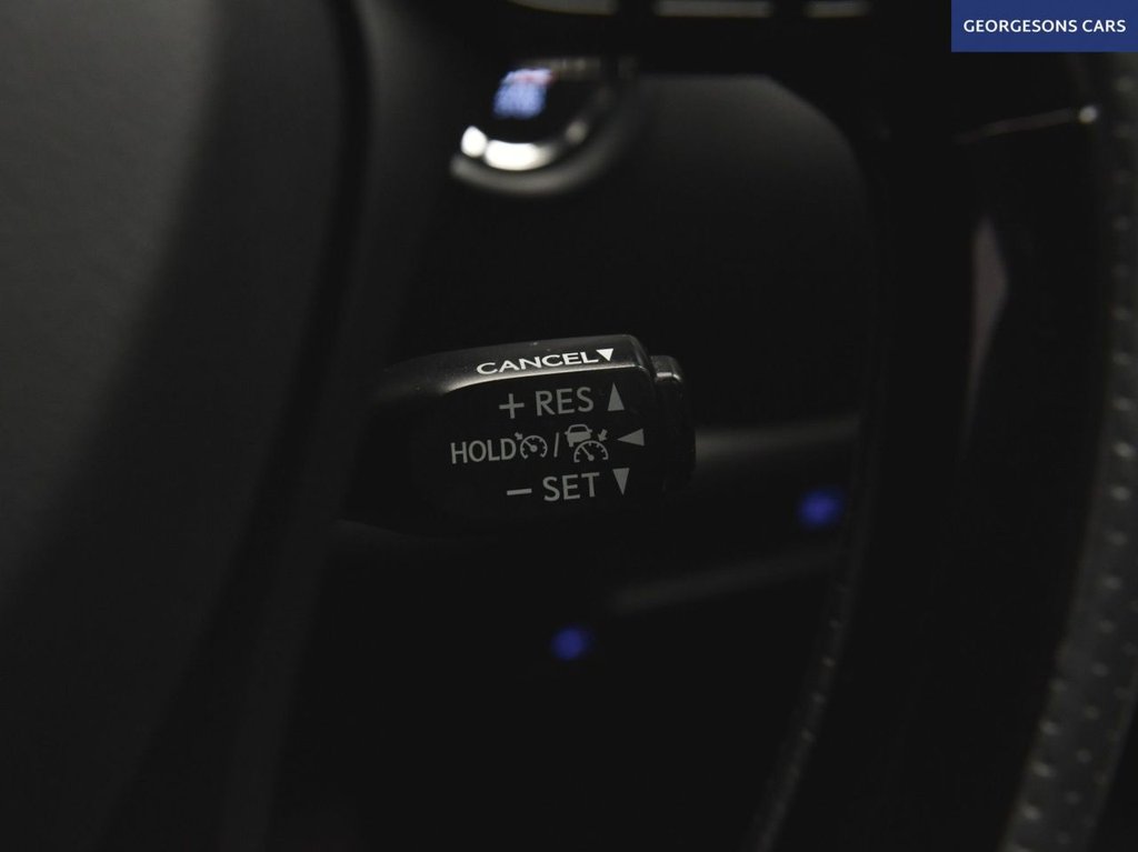 Used Toyota C-HR 2023 for sale - 77936330: Photo 34