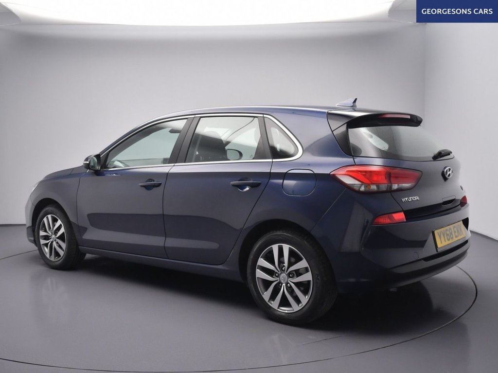 Used Hyundai i30 2018 for sale - 77161552: Photo 2