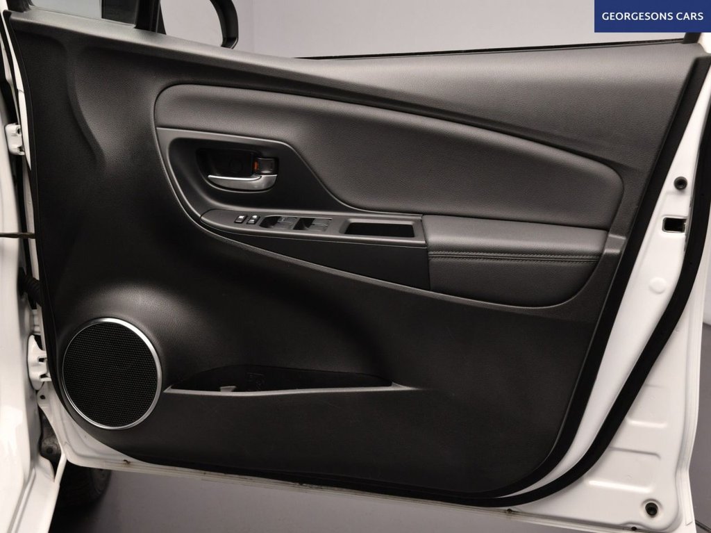 Used Toyota Yaris 2020 for sale - 78002415: Photo 19