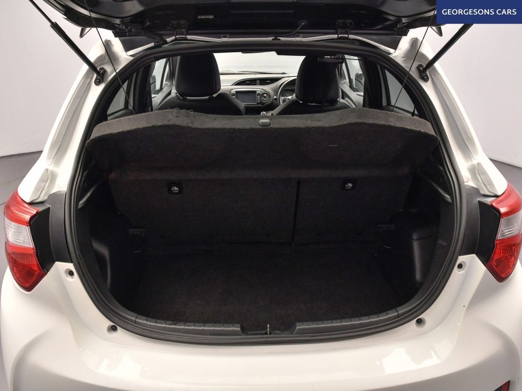 Used Toyota Yaris 2020 for sale - 78002415: Photo 9