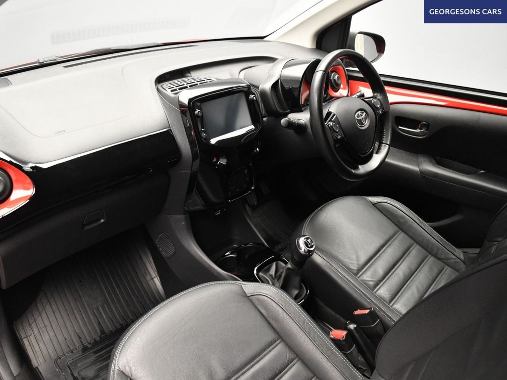 Used Toyota AYGO 2021 for sale - 76469630: Photo 12