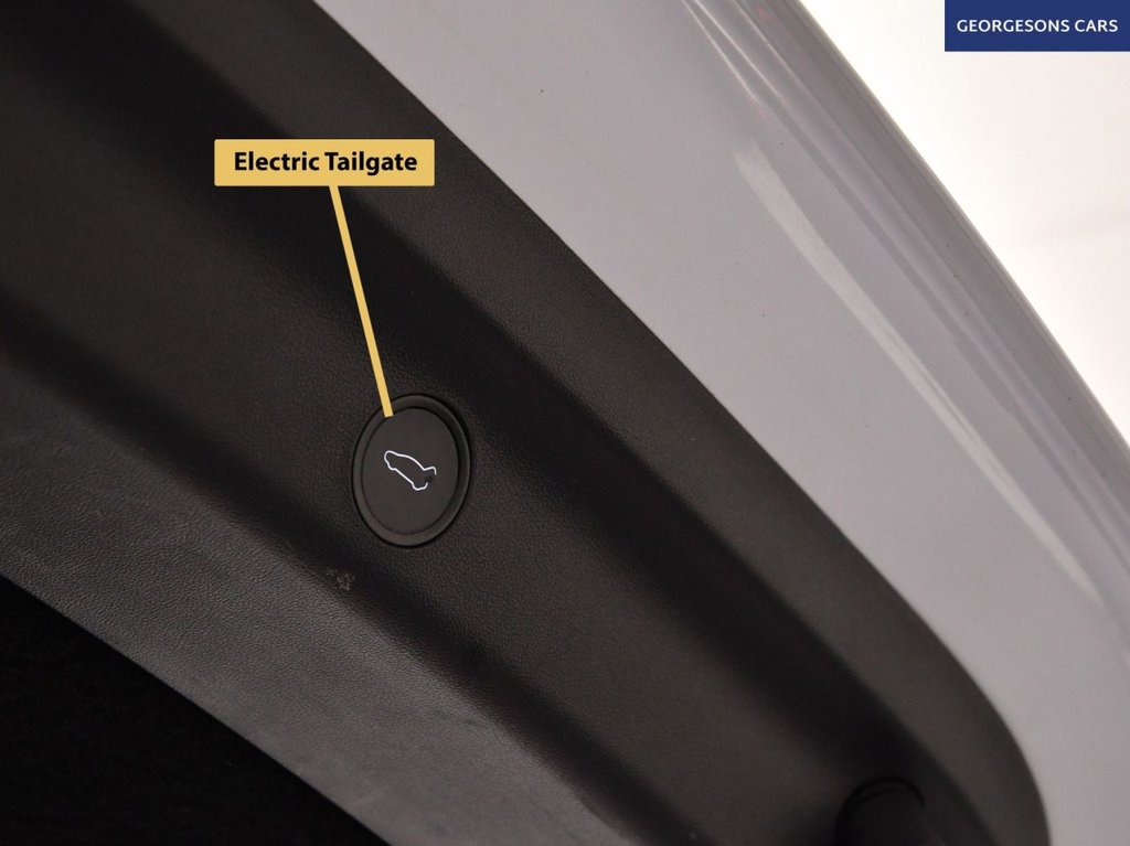 Used Tesla Model Y 2024 for sale - 78030137: Photo 10