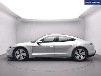 Used Porsche Taycan 2020 for sale - 79587050: Photo