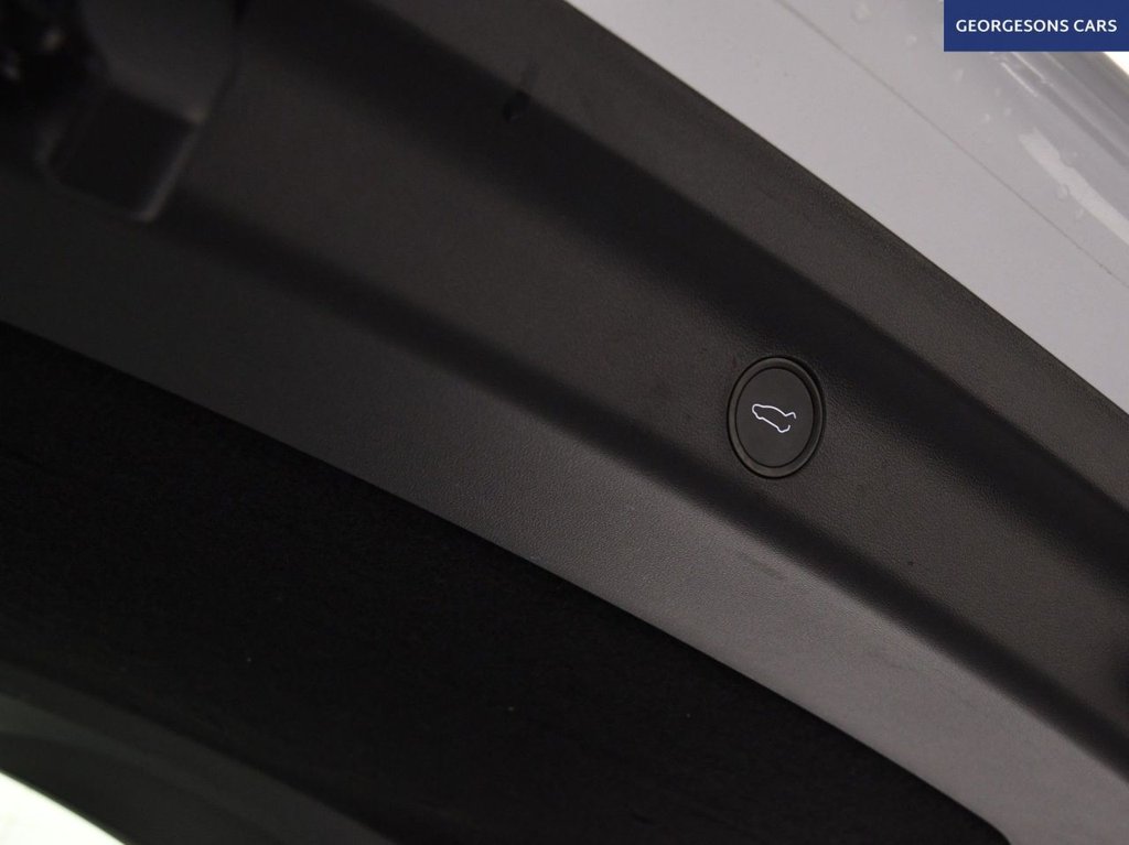 Used Tesla Model Y 2023 for sale - 77911111: Photo 10