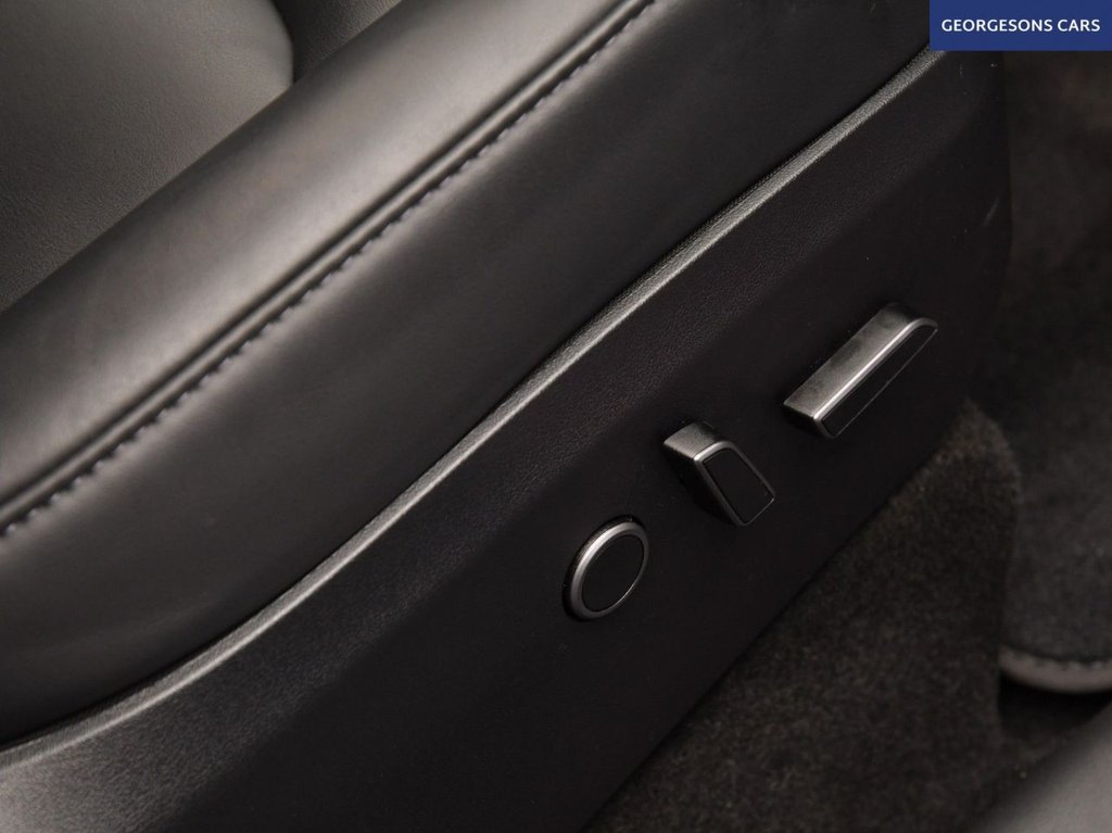 Used Tesla Model Y 2023 for sale - 77911111: Photo 16