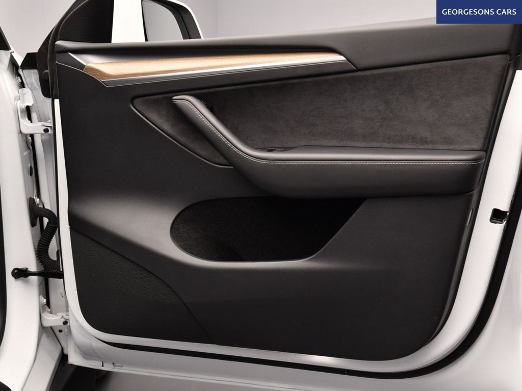 Used Tesla Model Y 2023 for sale - 77911111: Photo 23