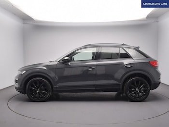 Used Volkswagen T-Roc 2021 for sale - 78907963: Photo