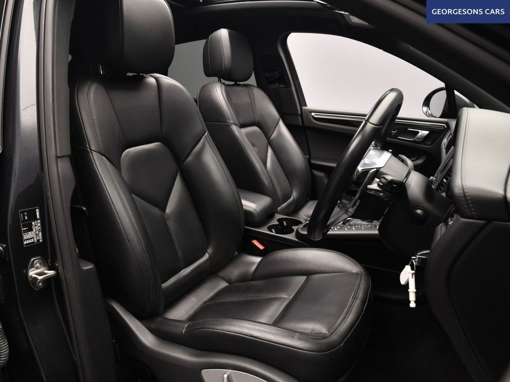 Used Porsche Macan 2018 for sale - 76406341: Photo 14