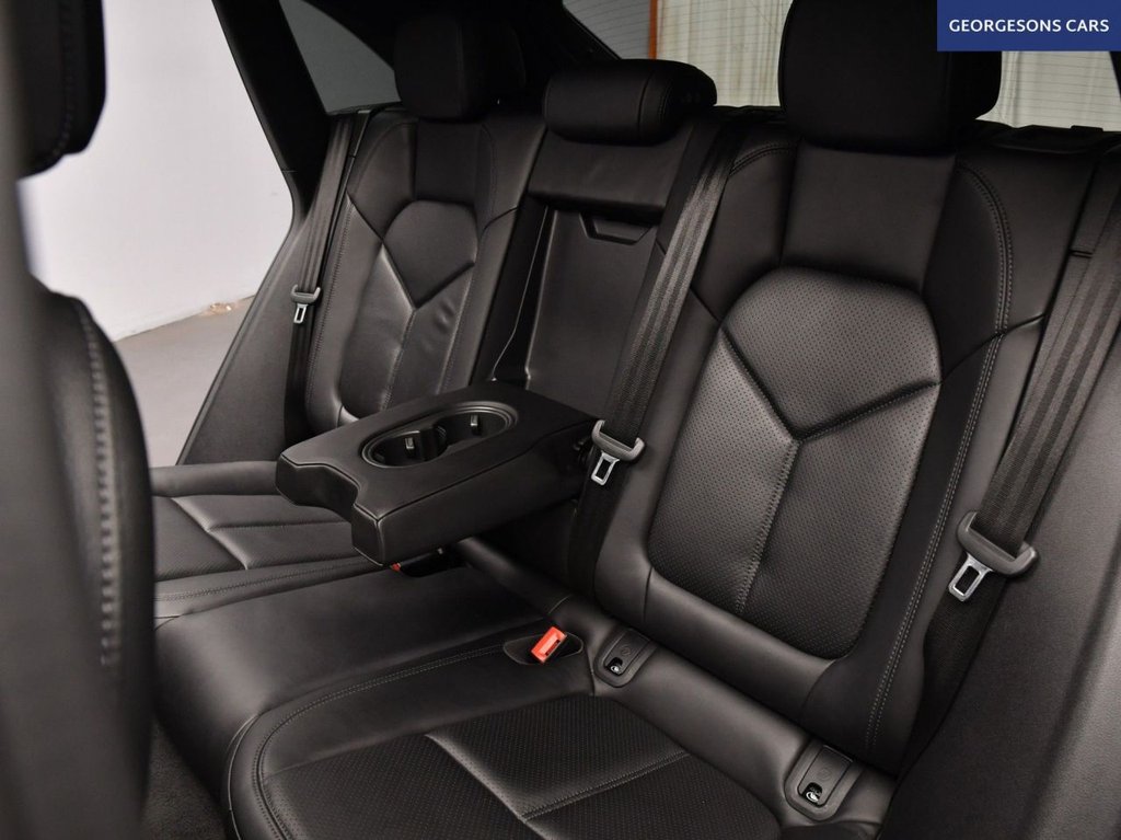 Used Porsche Macan 2018 for sale - 76406341: Photo 23