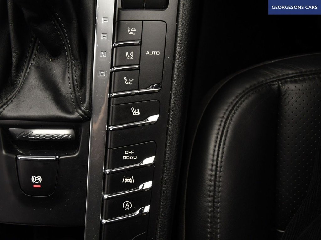 Used Porsche Macan 2018 for sale - 76406341: Photo 30