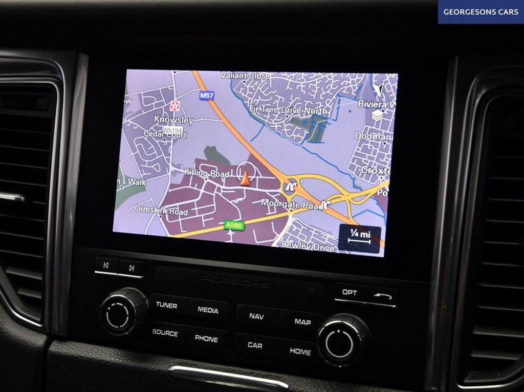 Used Porsche Macan 2018 for sale - 76406341: Photo 35