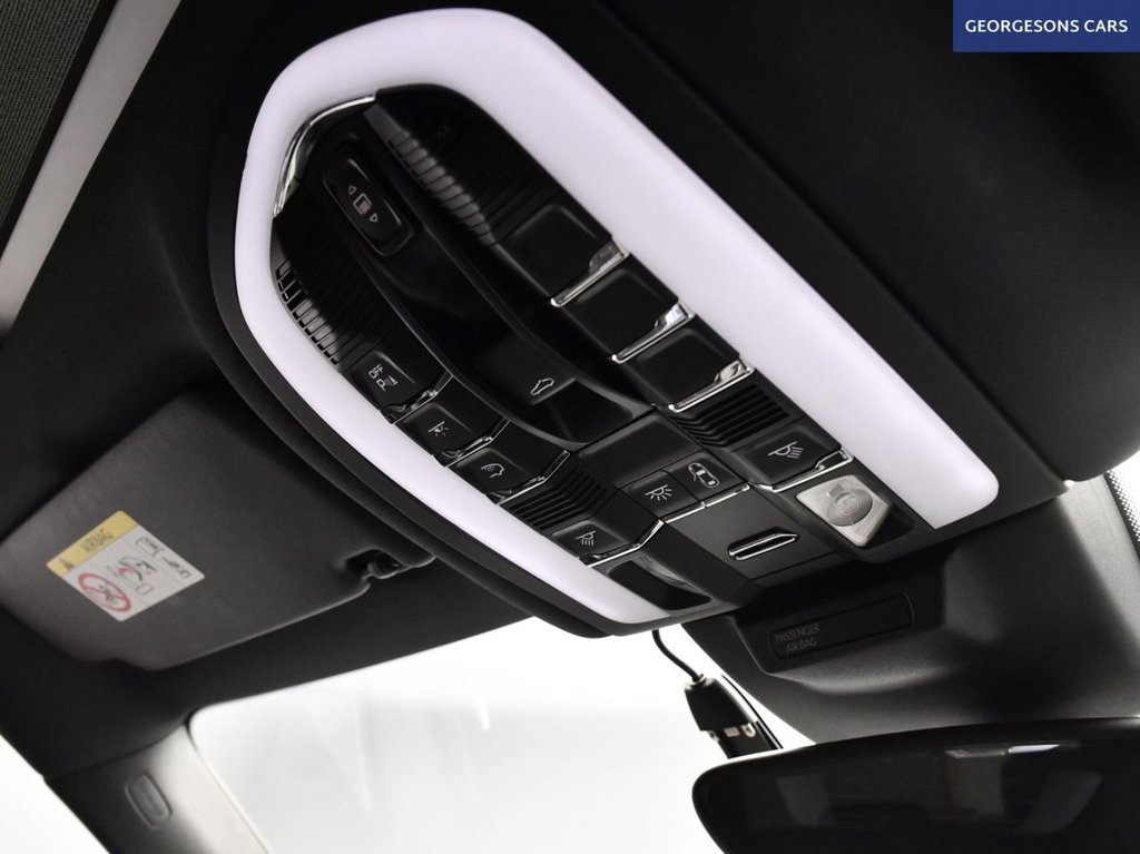 Used Porsche Macan 2018 for sale - 76406341: Photo 46