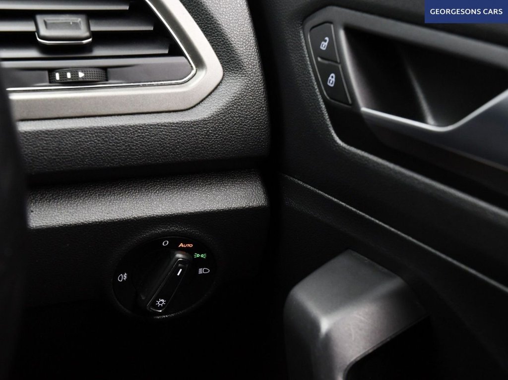 Used Volkswagen T-Roc 2020 for sale - 77171541: Photo 36