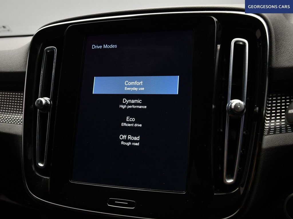 Used Volvo XC40 2020 for sale - 76840759: Photo 28