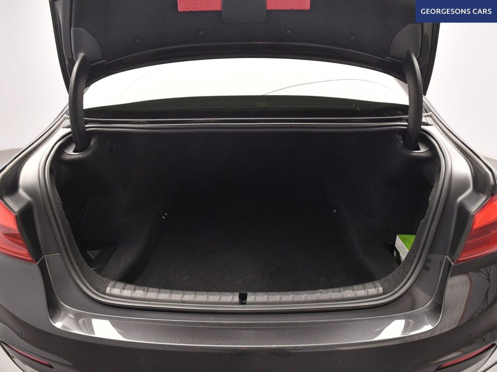 Used BMW 5 Series 2019 for sale - 76604481: Photo 9