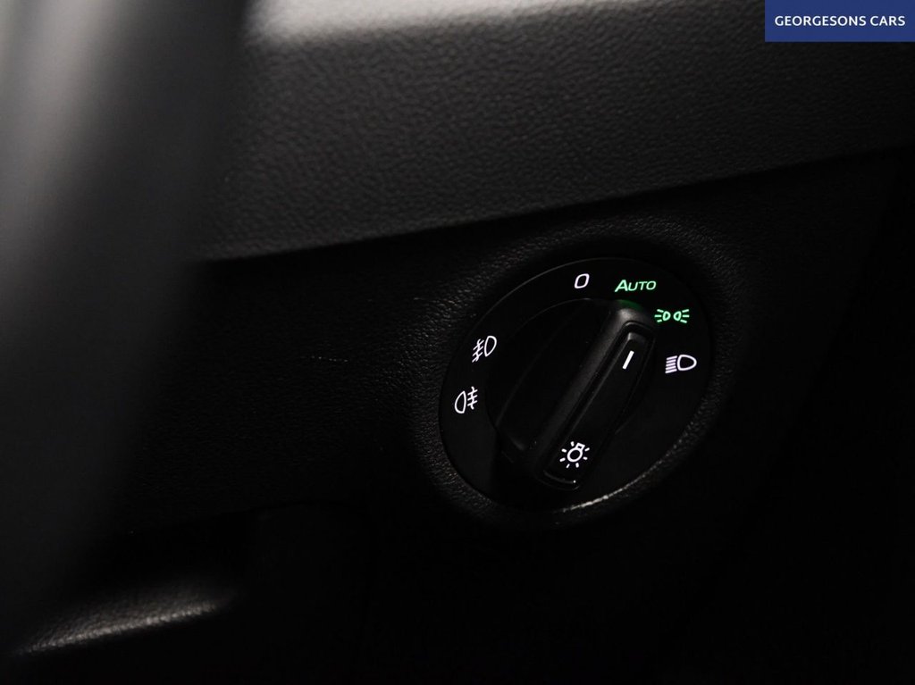 Used Skoda Karoq 2021 for sale - 76710720: Photo 37