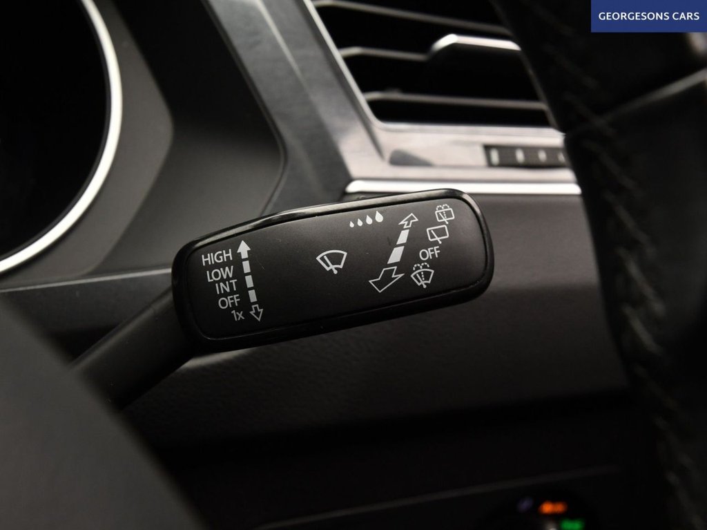 Used Volkswagen Tiguan 2018 for sale - 77171673: Photo 34