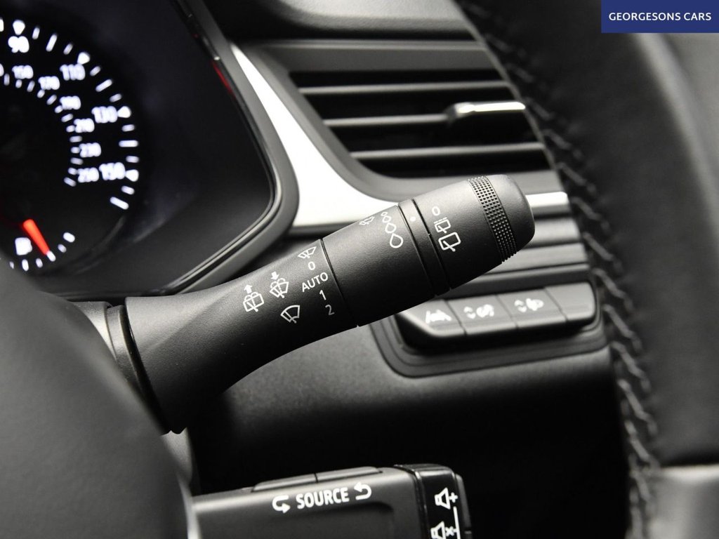 Used Renault Captur 2024 for sale - 76469748: Photo 24