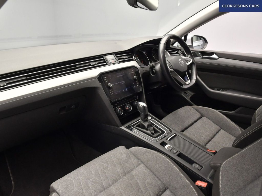 Used Volkswagen Passat 2022 for sale - 77072353: Photo 11