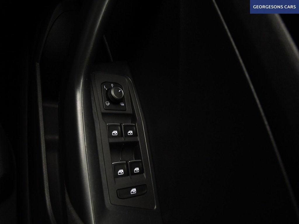 Used Volkswagen T-Roc 2019 for sale - 77407823: Photo 34