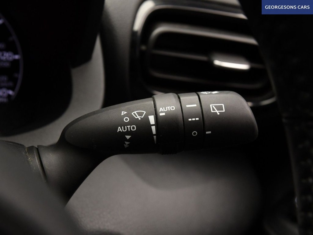 Used Toyota Yaris 2022 for sale - 77780079: Photo 32