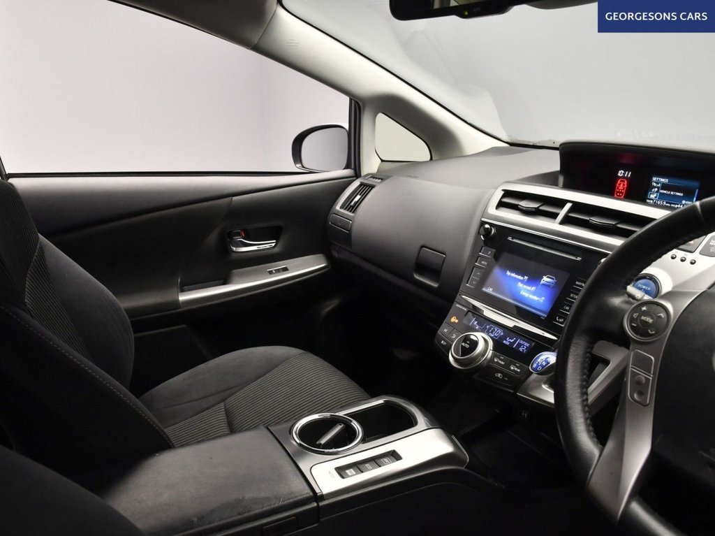 Used Toyota Prius+ 2020 for sale - 76406421: Photo 21