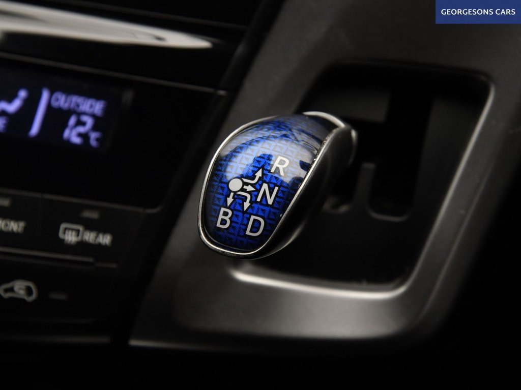 Used Toyota Prius+ 2020 for sale - 76406421: Photo 26