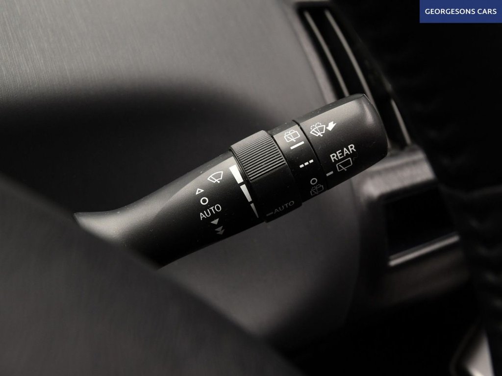 Used Toyota Prius+ 2020 for sale - 76406421: Photo 34