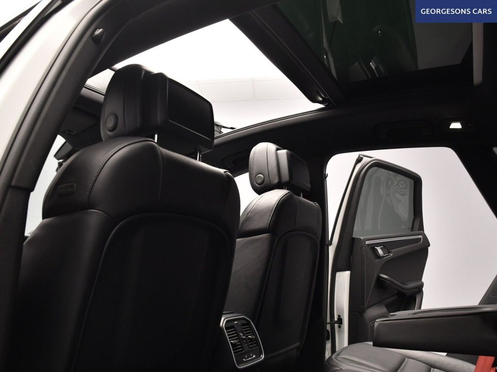 Used Porsche Macan 2017 for sale - 77919710: Photo 19