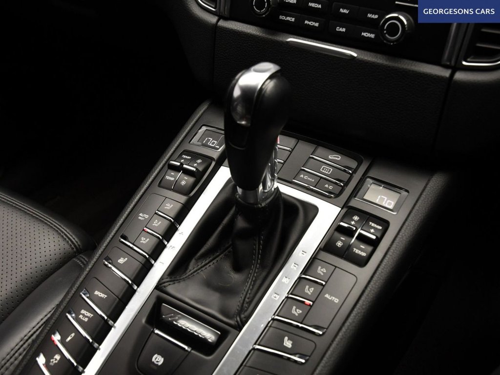 Used Porsche Macan 2017 for sale - 77919710: Photo 31