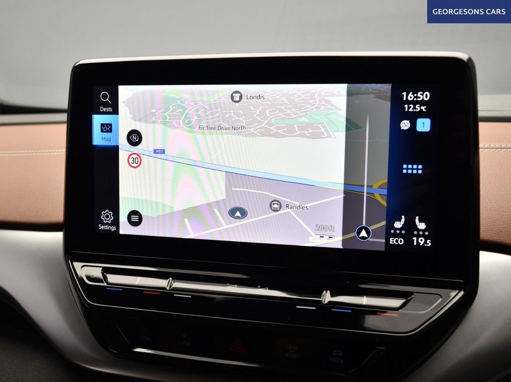 Used Volkswagen ID.4 2022 for sale - 76604717: Photo 32