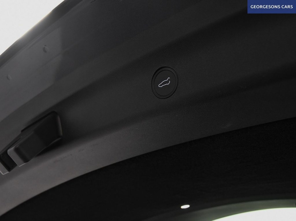 Used Tesla Model Y 2022 for sale - 76184996: Photo 10