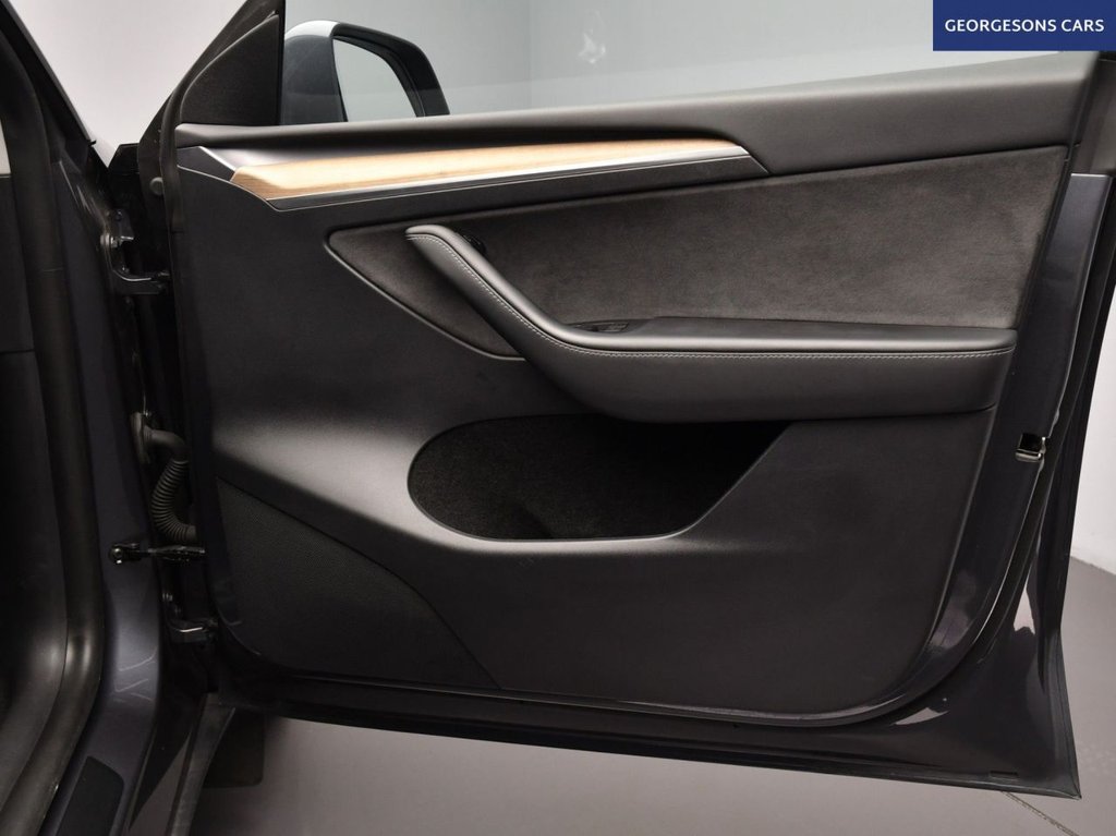 Used Tesla Model Y 2022 for sale - 76184996: Photo 23