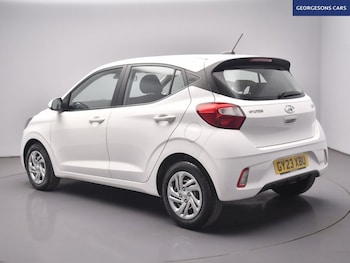 Used Hyundai i10 2023 for sale - 79009602: Photo