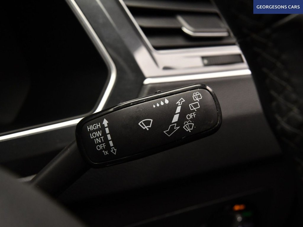 Used Volkswagen Tiguan 2017 for sale - 76973330: Photo 38